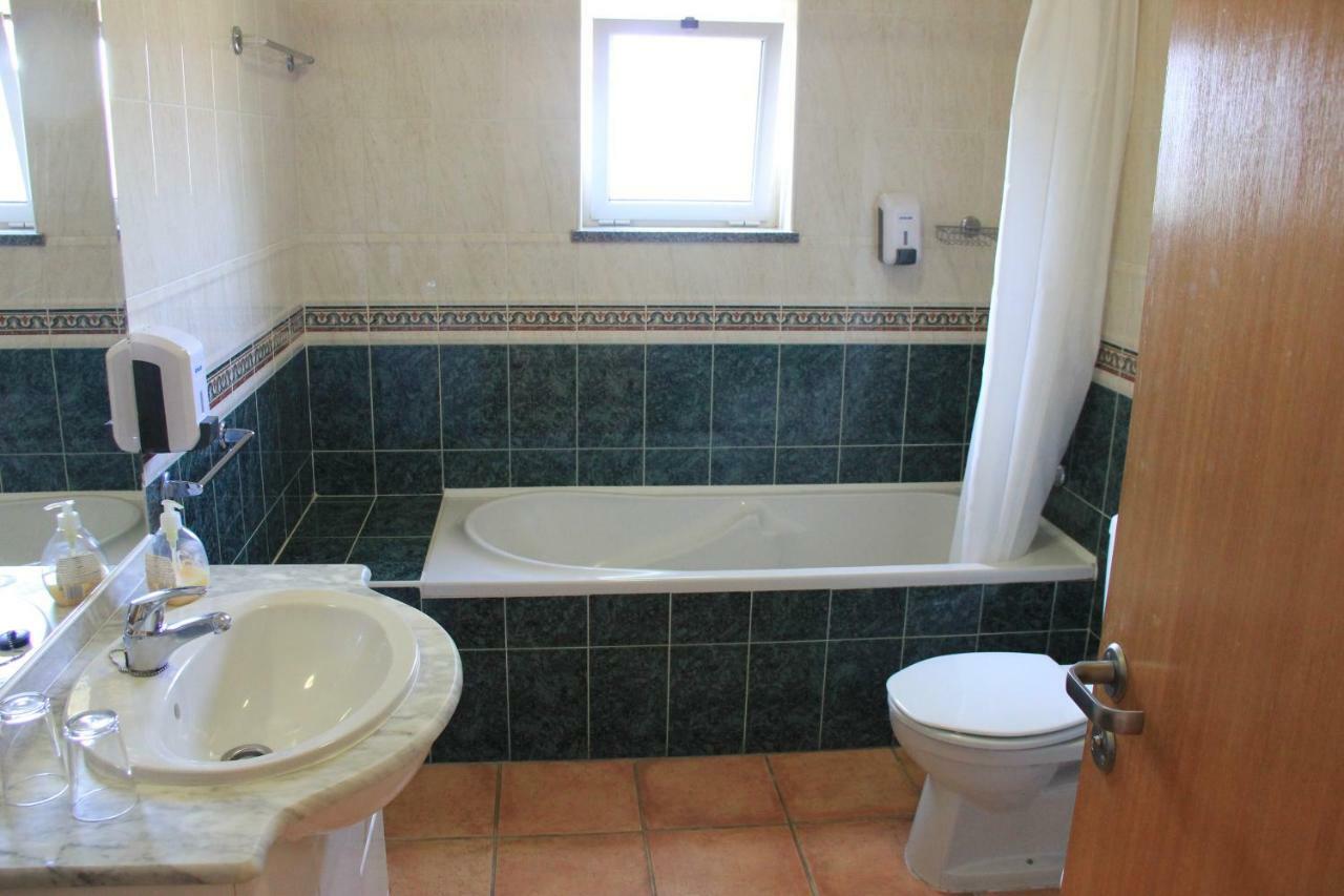 Apartment Vila Mos In Porto Mos Beach Lagos Eksteriør bilde